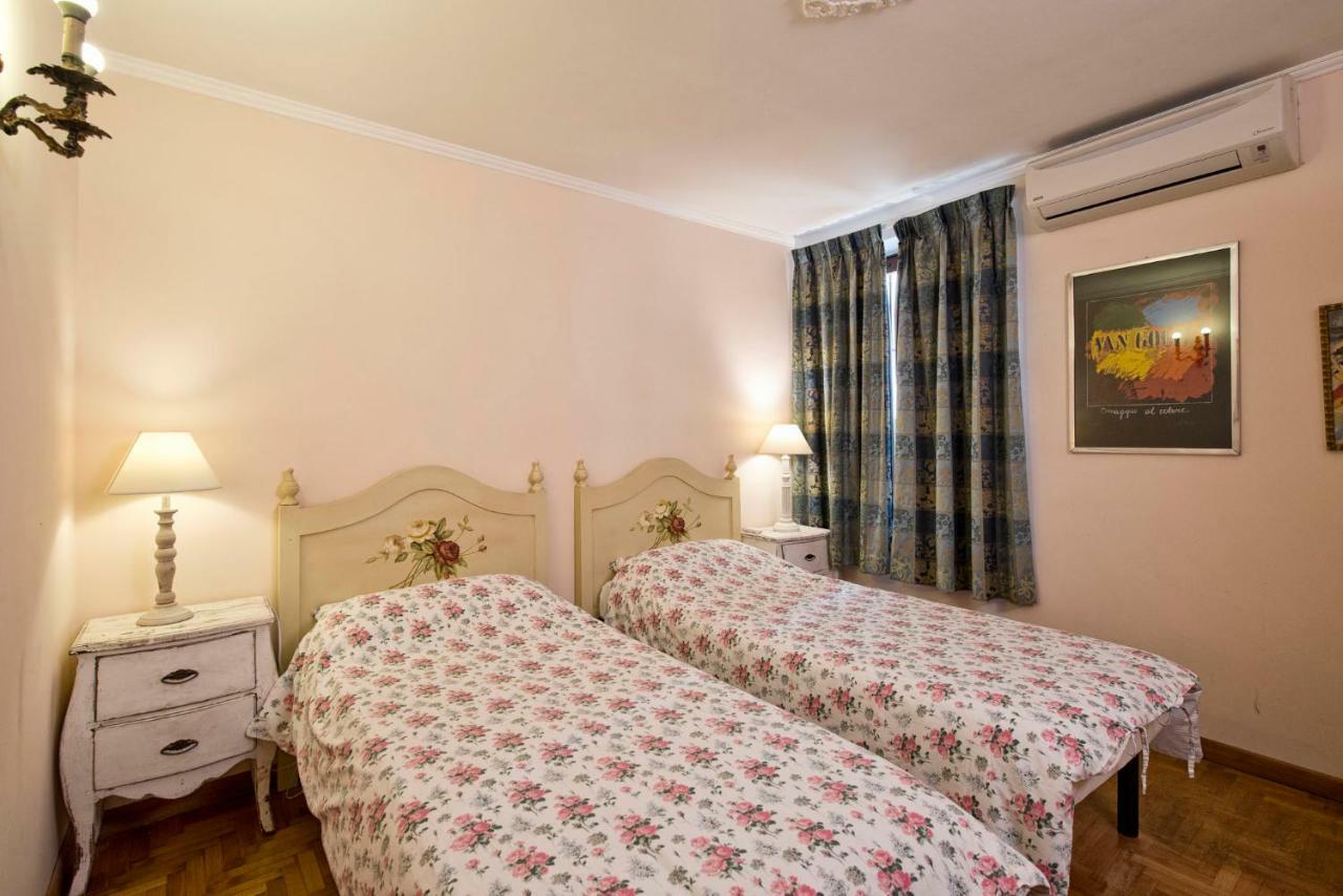 Apartment Governo Vecchio Roma Esterno foto